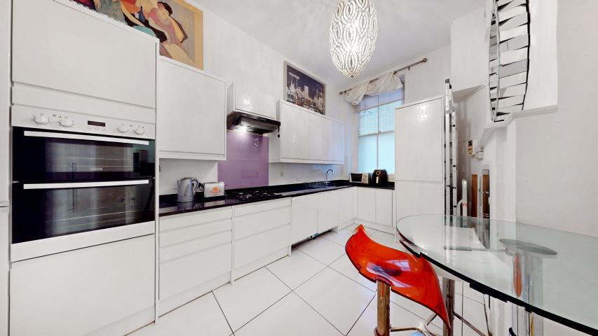 			3 Bedroom, 1 bath, 1 reception Flat			 Elgin Ave, Maida Vale